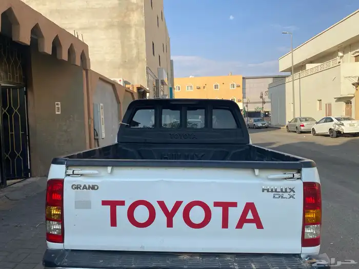 هايلكس 2010 ممشه 400الف شرط 3