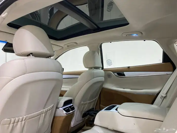 هيونداي ازيرا 2022 فل كامل بريميوم 10