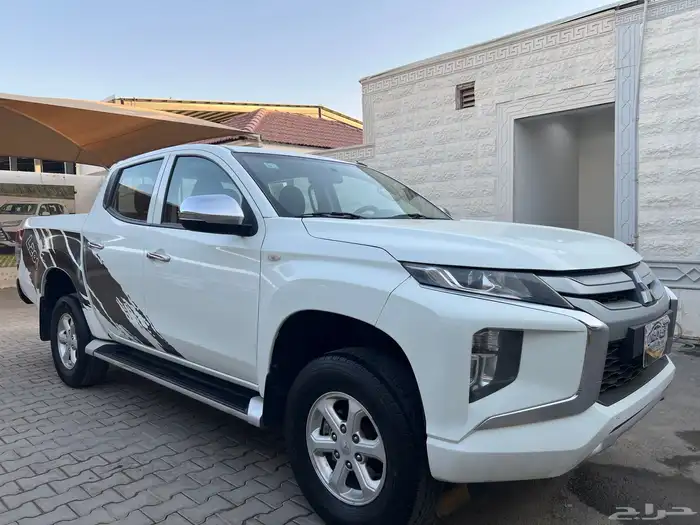 ميتسوبيشي ديزل 2022 L200 نظيف جدا لدى قمة الاطلال 3
