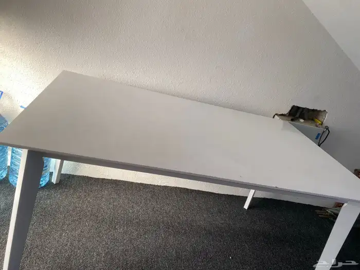 طاوله طعام او قيمنق 0