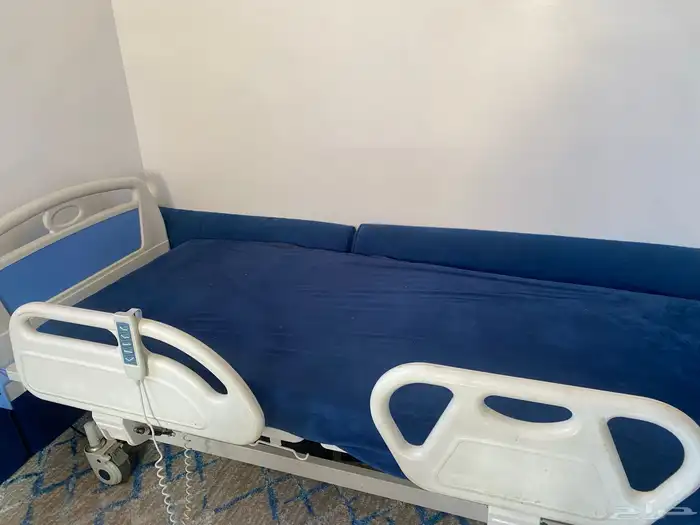 سرير طبي كهربائي 1