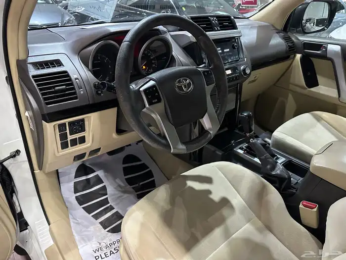 تويوتا برادو موديل 2015 نظيف 4 سلندر 6