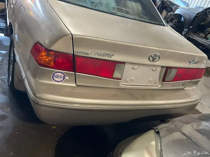 قطع غيار كامري قراندي 2001قير عادي سته سلندر 3