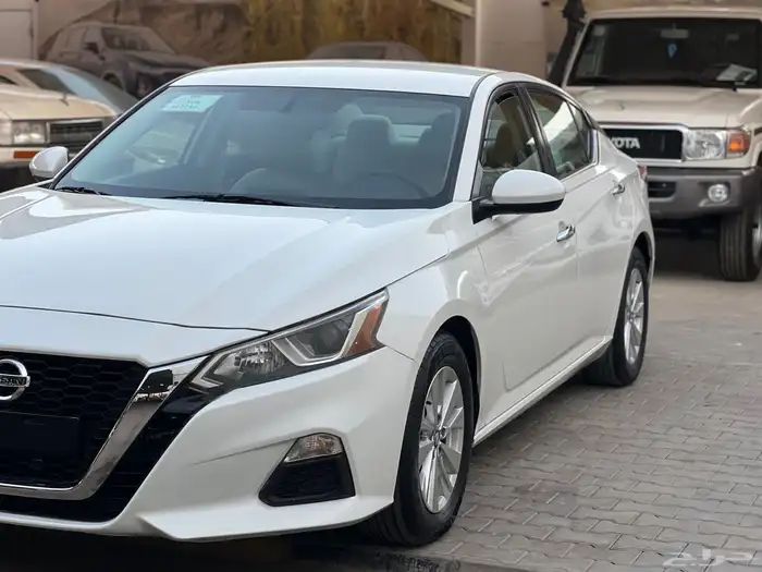 التيما 2021 استاندر نظيف جدا عداد 95.000لدى قمة الاطلال 38