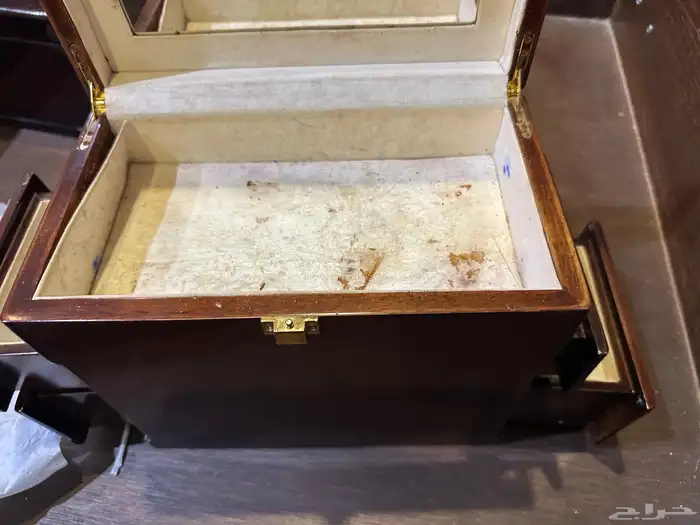 صندوقين خشب فخم وواحد للمجوهرات 3