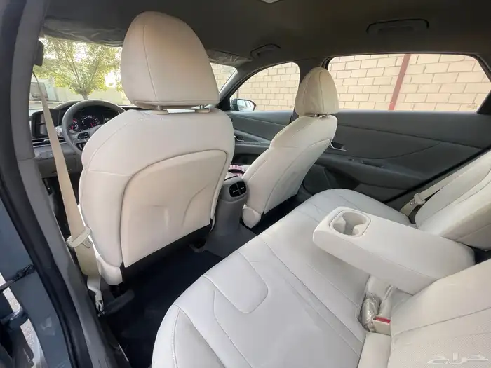 هيونداي النترا 2022 سمارت 9