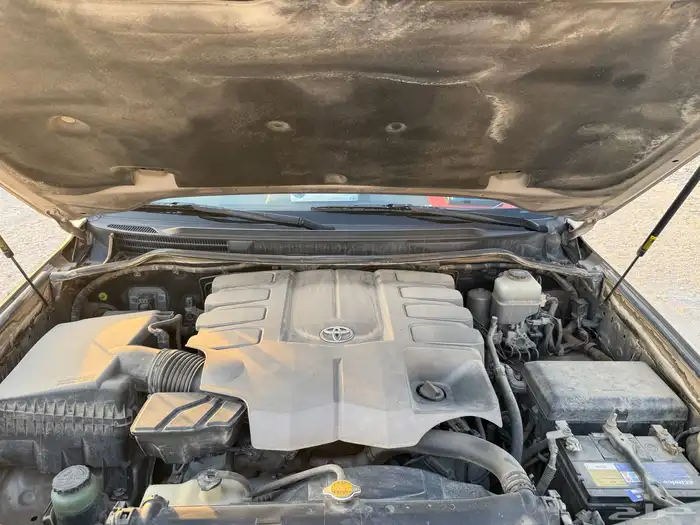 لاندكروزر 2013 8 سلندر ذهبي ونش 1