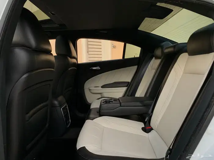 تشارجر 2018 SXT فل كامل 28