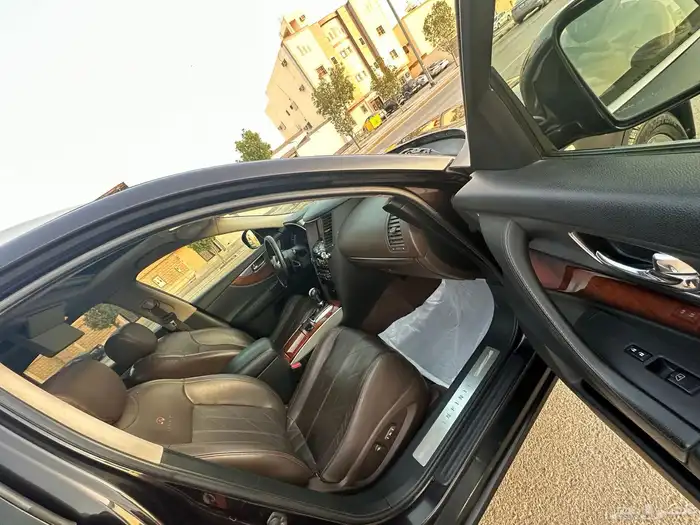 انفنتي fx35فل كامل 2010 16