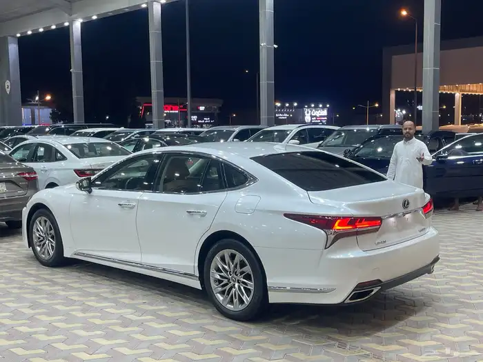 لكزس-LS350 موديل 2020 4