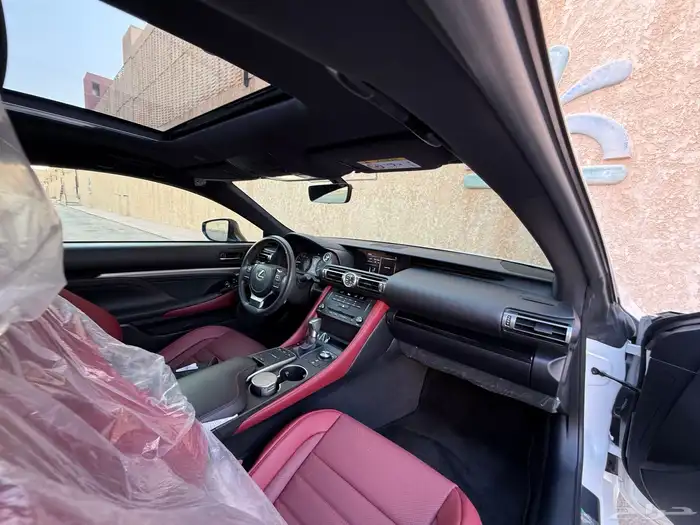 لكزس RC 350 2021 33