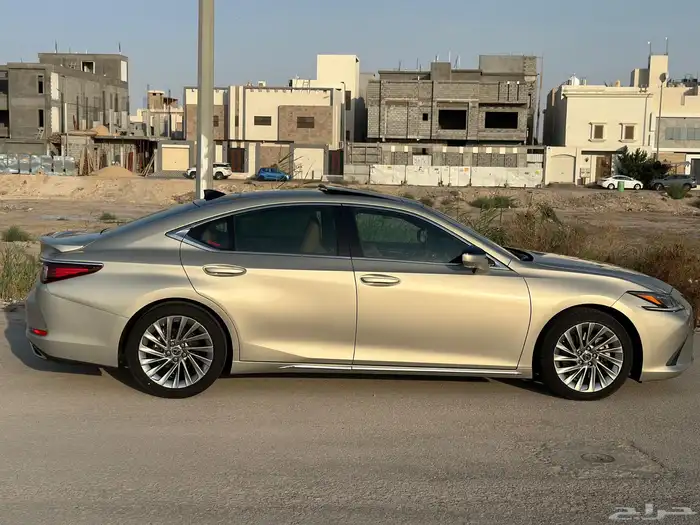 لكزس ES350 2019 فل كامل DD 2