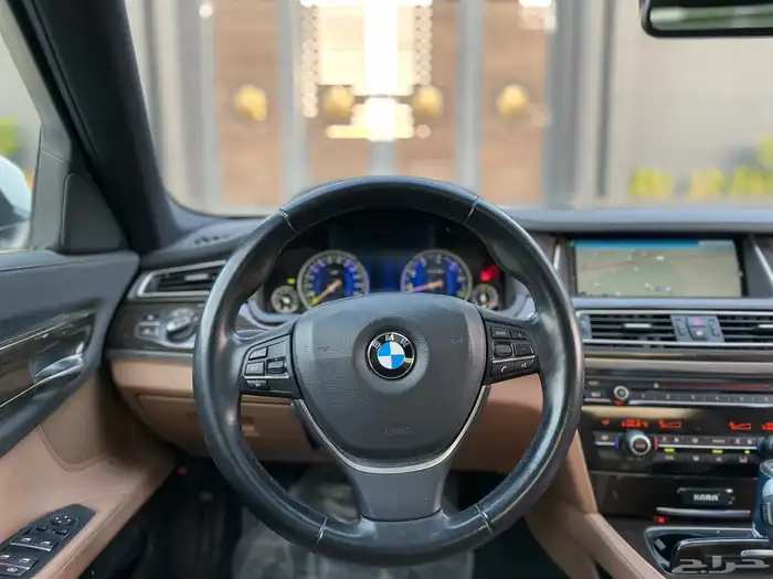 بي ام دبليو - 730Li - 2015 - سعودي 13