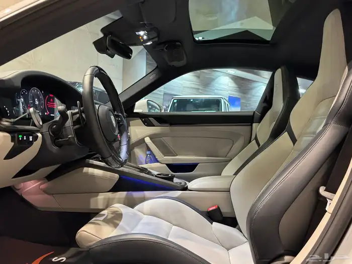 بورش Carrera 911 موديل 2025م (وارد ساماكو) 11