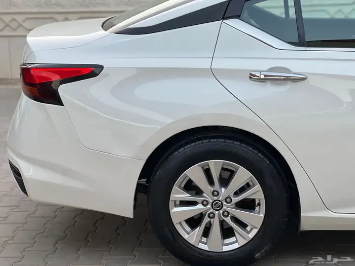 التيما 2021 استاندر نظيف جدا عداد 95.000لدى قمة الاطلال 12