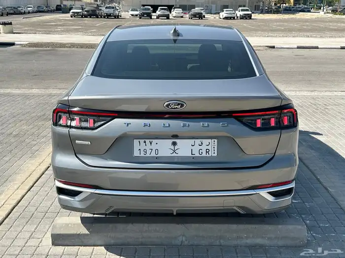 فورد تورس 2024 عداد 23000 فقط 4