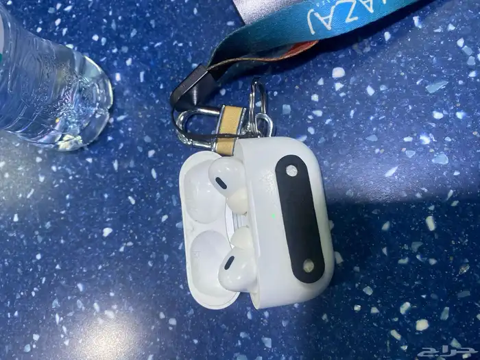 سماعات ابل للبيع بريدة حي الروابي استخدام 6 شهور 0