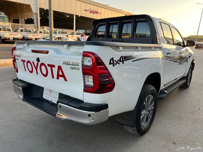 تويوتا هايلوكس 2022 ديزل دبل فل كامل 6