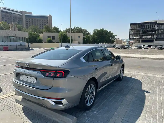 فورد تورس 2024 عداد 23000 فقط 3