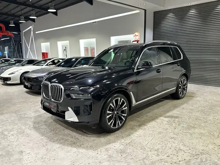 بي ام دبليو X7 موديل 2024 ماشي 21.788 كم وارد الوكالة 0