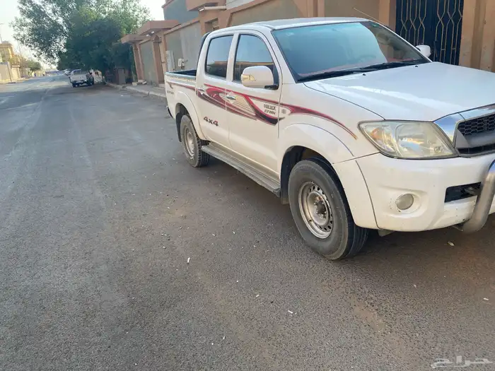 هايلكس 2010 ممشه 400الف شرط 1