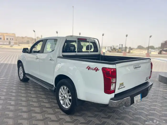 ايسوزو ديماكس 2020 LS نظيف .. 6