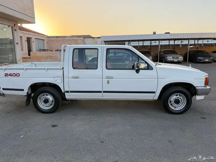 للبيع نيسان ددسن 1991 غمارتين شرط 10