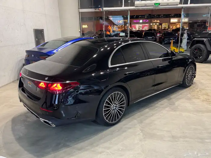 مرسيدس E200 AMG موديل 2025م (وارد الجفالي) 6