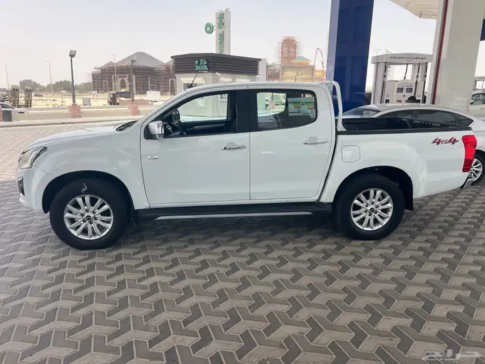 ايسوزو ديماكس 2020 LS نظيف .. 3