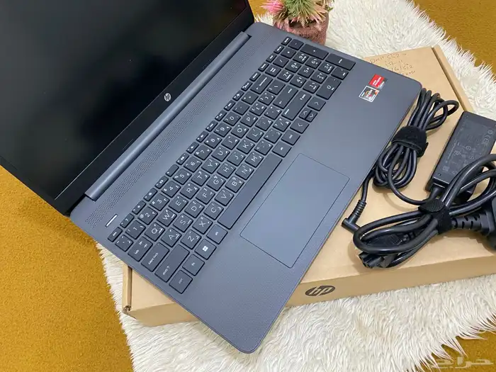 لابتوب hp شبه الجديد رايزان 5 6