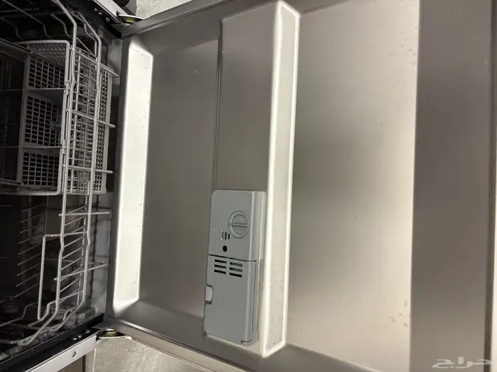 غسالة مواعين شبه جديد 1