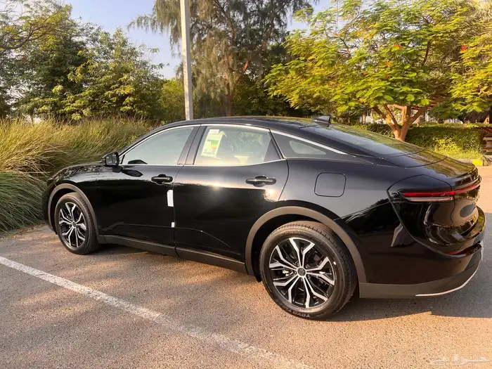 كراون بريميوم 13