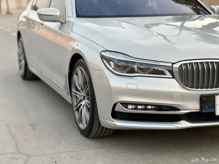 بي ام 750 انتفجول ماشي 74 الف بدي وكاله على الضمان 2017 31