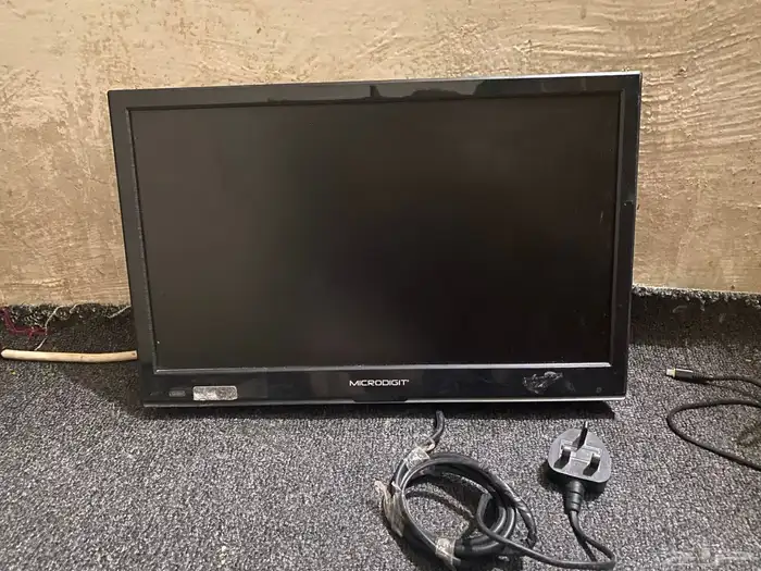 تلفزيون شاشة ثلاثة بوصة150 0