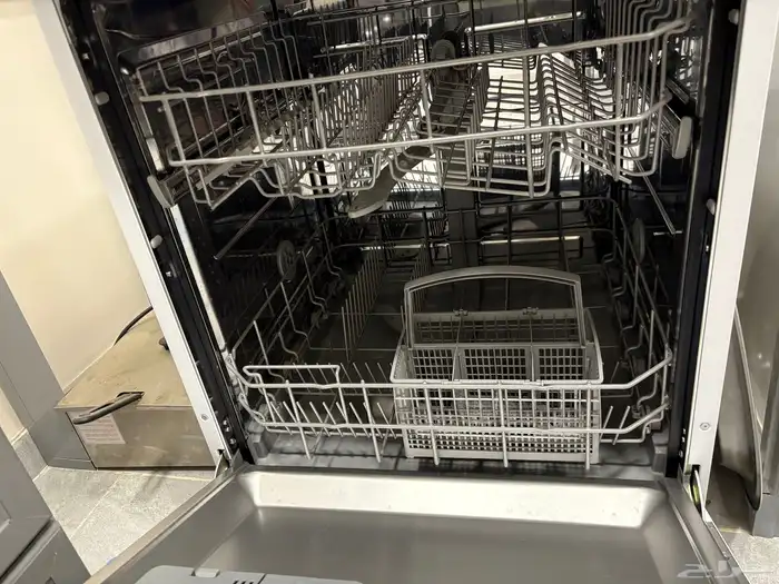 غسالة مواعين شبه جديد 2