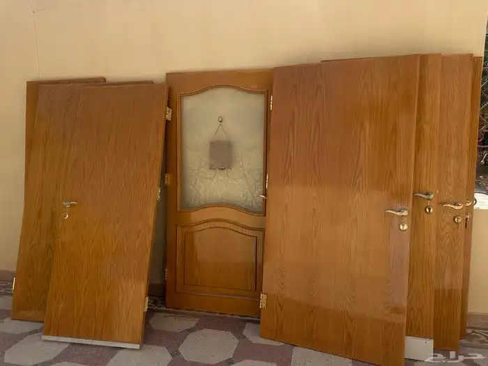 للبيع أبواب خشب 2