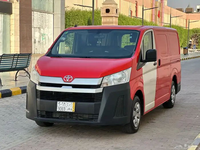 تيوتا-هايس-بضاعه-2021-سقف منخفض 3