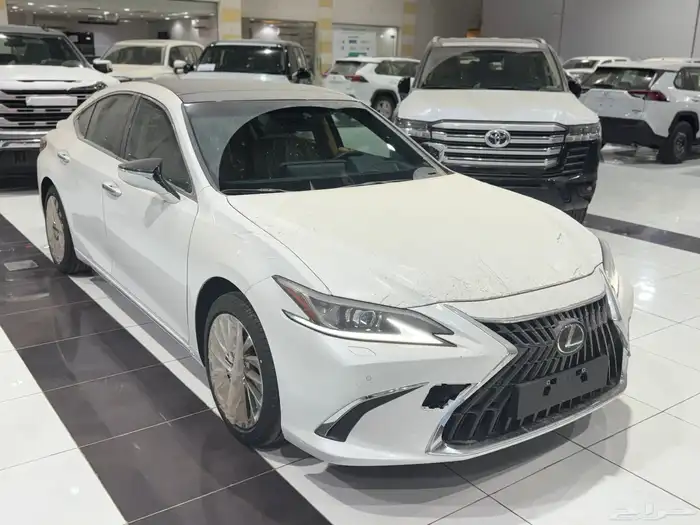 لكزس ES 350 بريمي CC بانوراما بروجيكتر 2025 نظام 50-50 2
