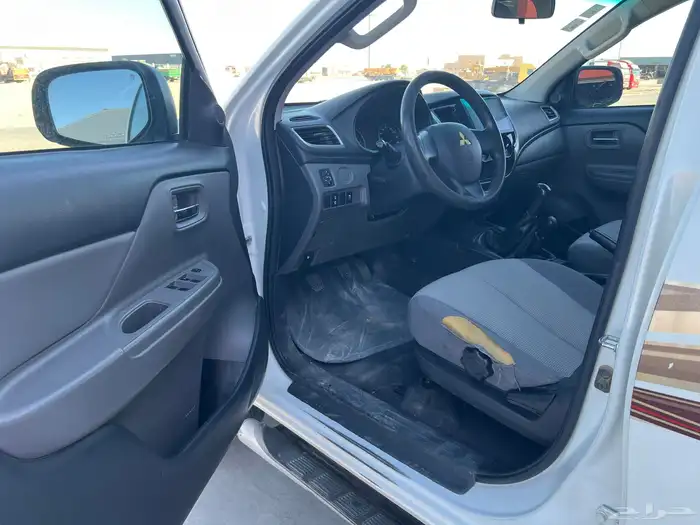 مستوبيشي ديزل قير عادي L200 مديل 2018 6