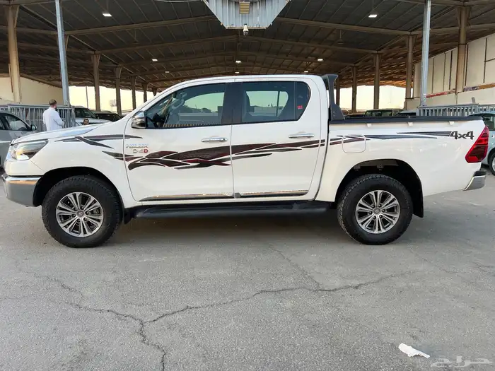 تويوتا هايلوكس 2022 ديزل دبل فل كامل 4