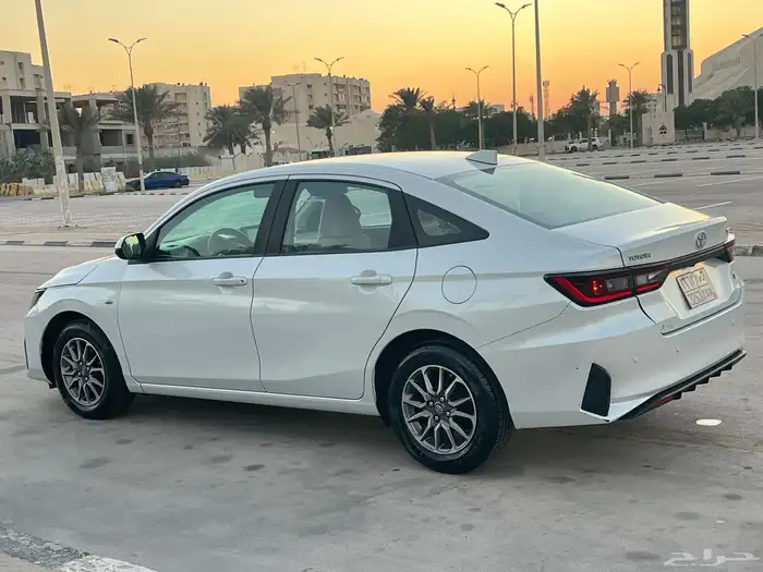 تويوتا يارس 2023 10