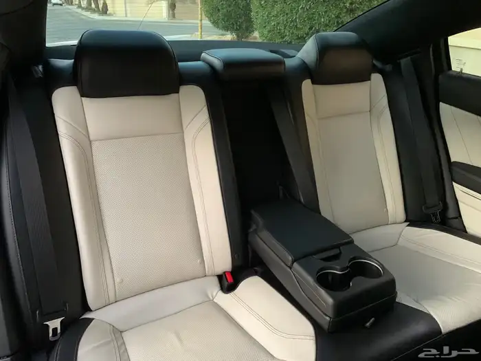 تشارجر 2018 SXT فل كامل 33