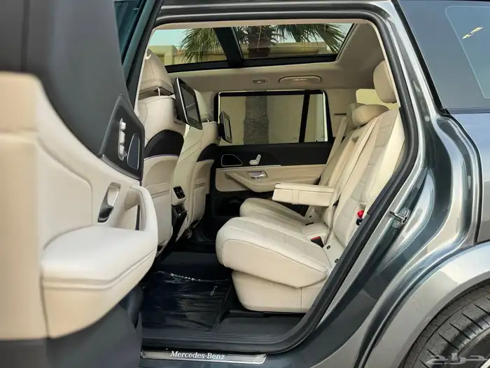 مرسيدس GLS 450 موديل 2020 كت AMG ممشى 68 الف تشيكات وكاله 33