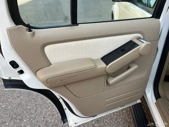 فورد اكسبلورا 2010 11