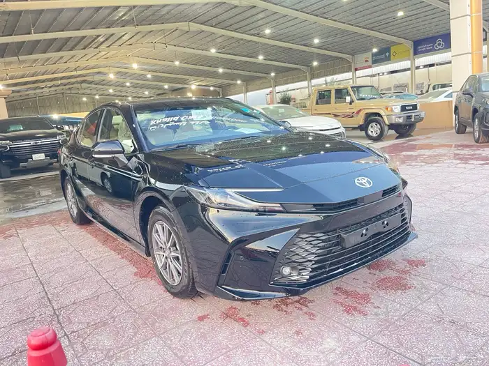 تويوتا كامري بنزين استاندر موديل 2025 اصفار 0