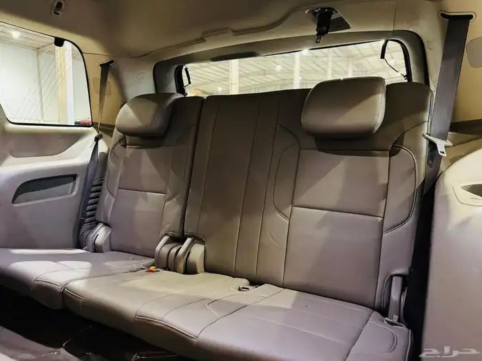 يوكن SLT فل كامل نظيف جدا سعودي 13