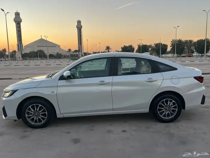 تويوتا يارس 2023 12