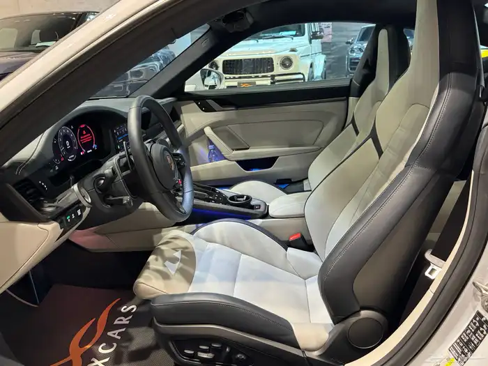 بورش Carrera 911 موديل 2025م (وارد ساماكو) 12
