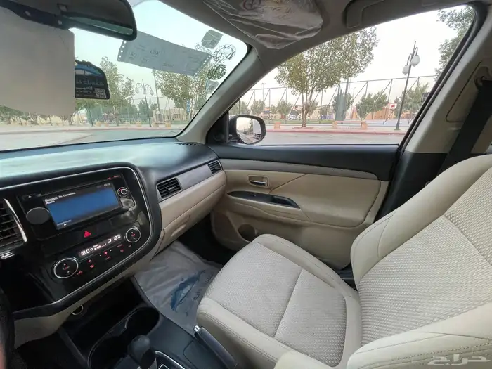 متسوبيشي اوتلاندر 2016 سعودي 9