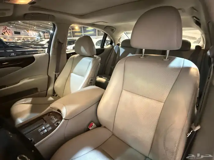 لكزس LS460 2010 (( بحالة ممتازة )) 13